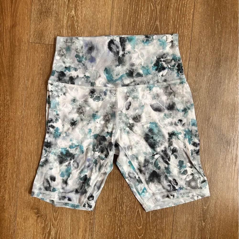 Lululemon Align Shorts Blue Grey Cycling Pilates Yoga - Picture 4 of 4